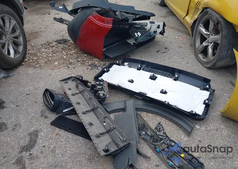 2020 Ford Explorer Xlt z USA, uszkodzony, nr VIN 1FMSK7DH7LGB35012